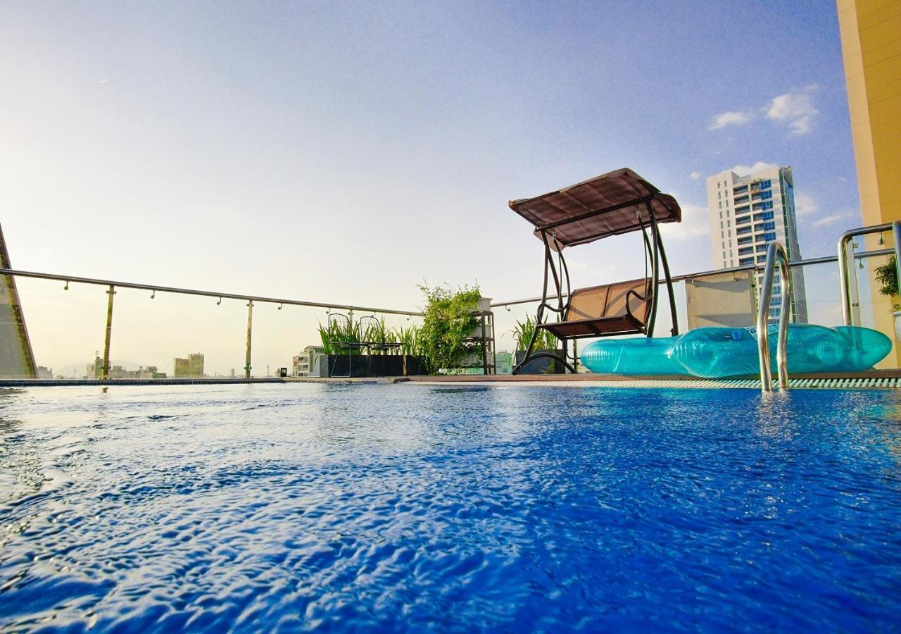Phuong Tran Apartment And Hotel Дананг Экстерьер фото